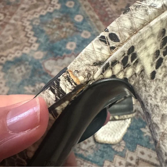 Alias Mae Women's Mollie Heels Open Toe Strappy
Sandals Size 6 or 37 - Picture 5 of 7